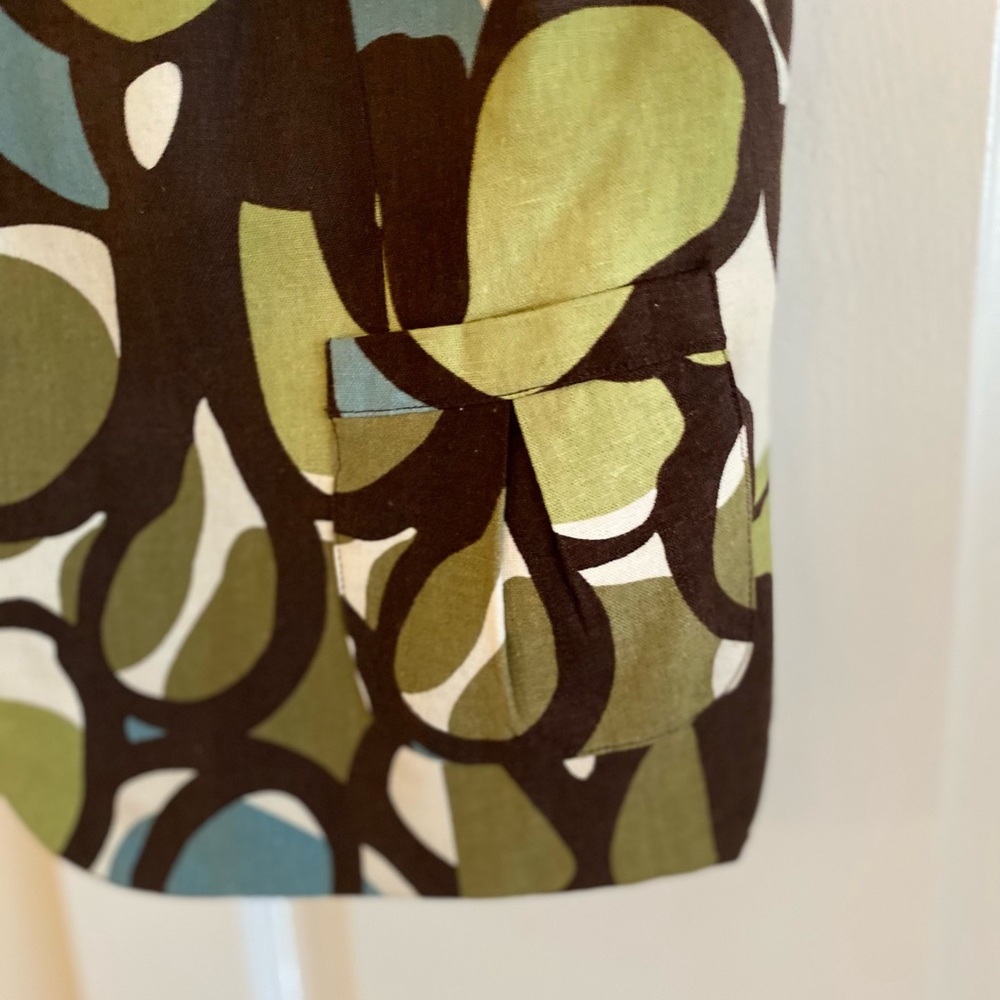 Abstract Patterned Short Sleeve Blouse - Picture 3 of 4